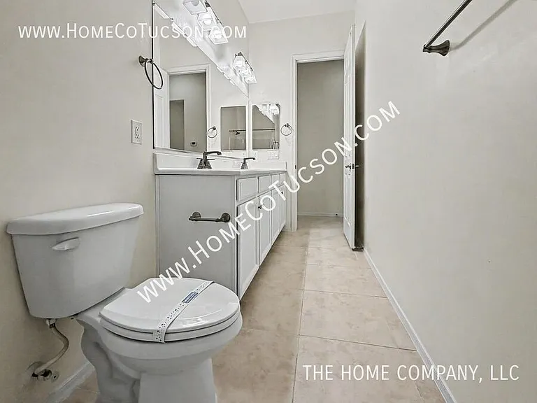 38628 S Running Roses Ln — Photo 24