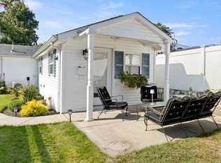 13 Tildean Ln, Bayville, NY 11709