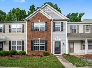 6643 Rothchild Dr, Charlotte, NC 28270