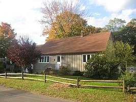 1 Washington St photo 1