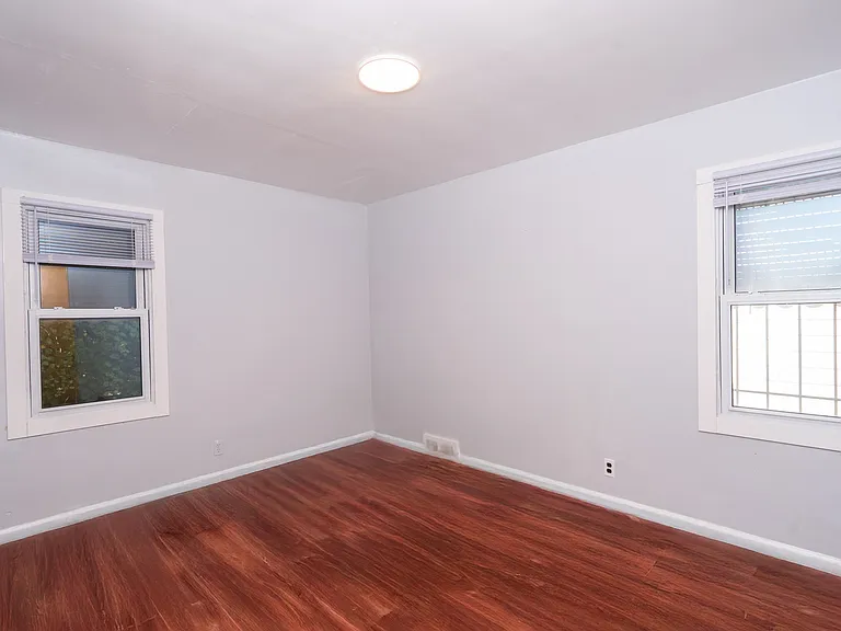 12105 Evergreen Ave — Photo 23