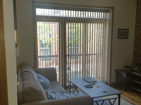 5th image of 2864 N Lincoln Ave APT 2F