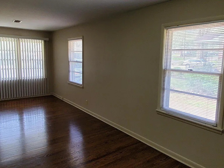 4906 Roebuck Rd NW — Photo 8