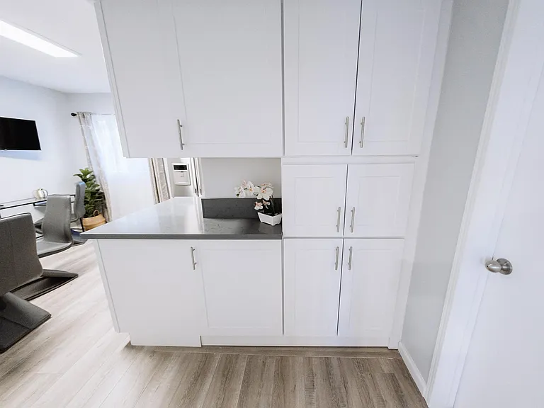 11153 Morrison St — Photo 35