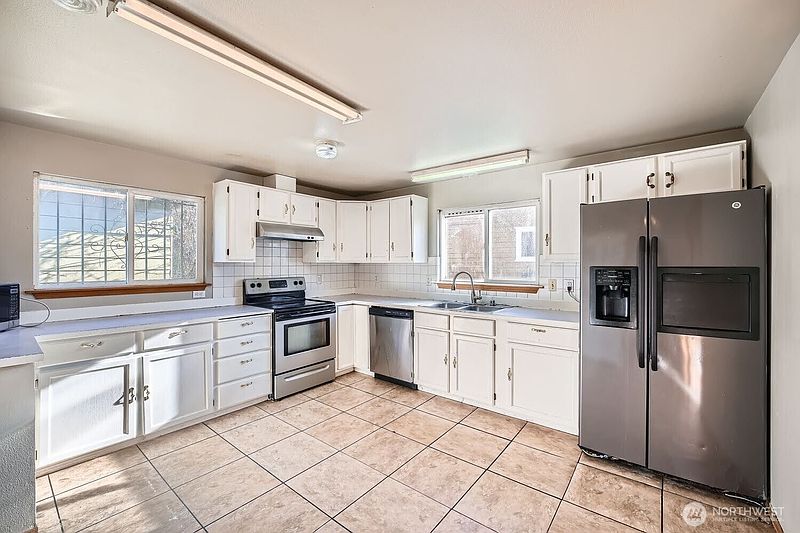 5th image of 5525 Renton Avenue S