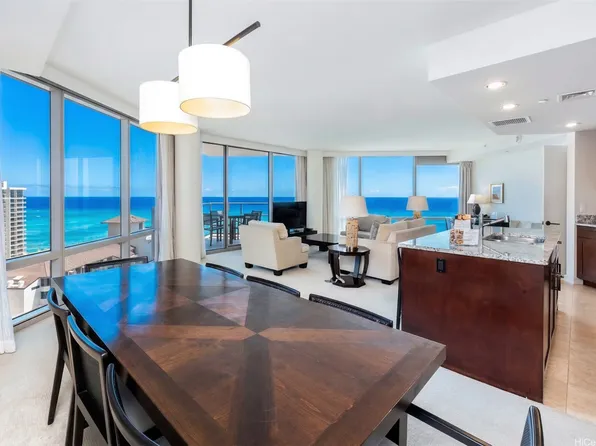 223 Saratoga Rd #2410, Honolulu, HI 96815