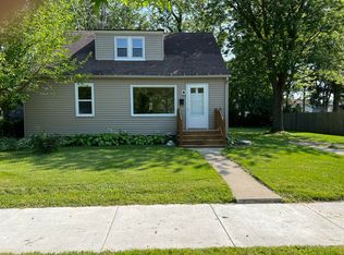 542 Humphrey St, South Haven, MI 49090