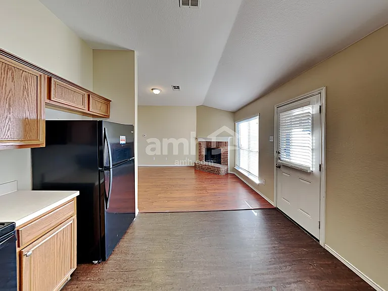 1014 Sage Brush Trl — Photo 4