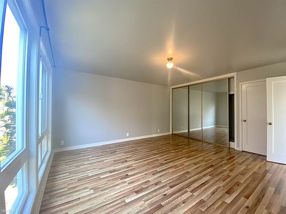 3rd image of 95 Cragmont Ave
