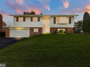 1059 Nissley Rd, Lancaster, PA 17601