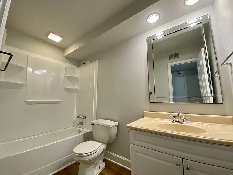 3840 Overbrook Dr #35 — Photo 16