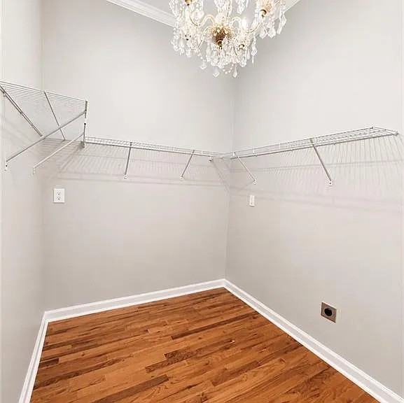 3235 Bentwood Close — Photo 46