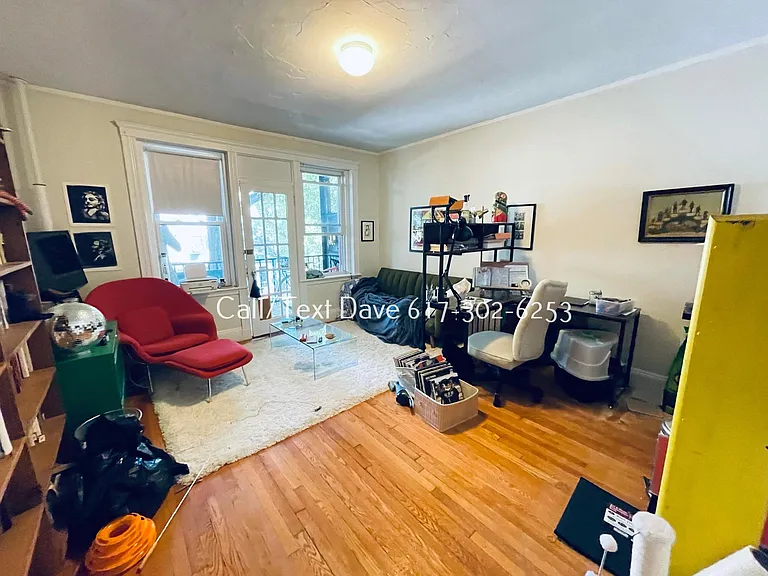 120 Sutherland Rd #7 — Photo 3