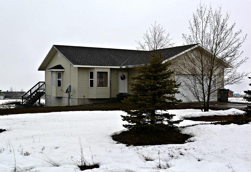1st image of 1490 Saddle Dr
