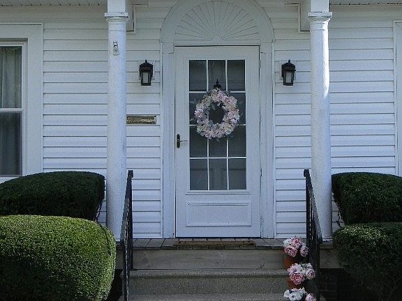 4th image of 553 E Kline St SE
