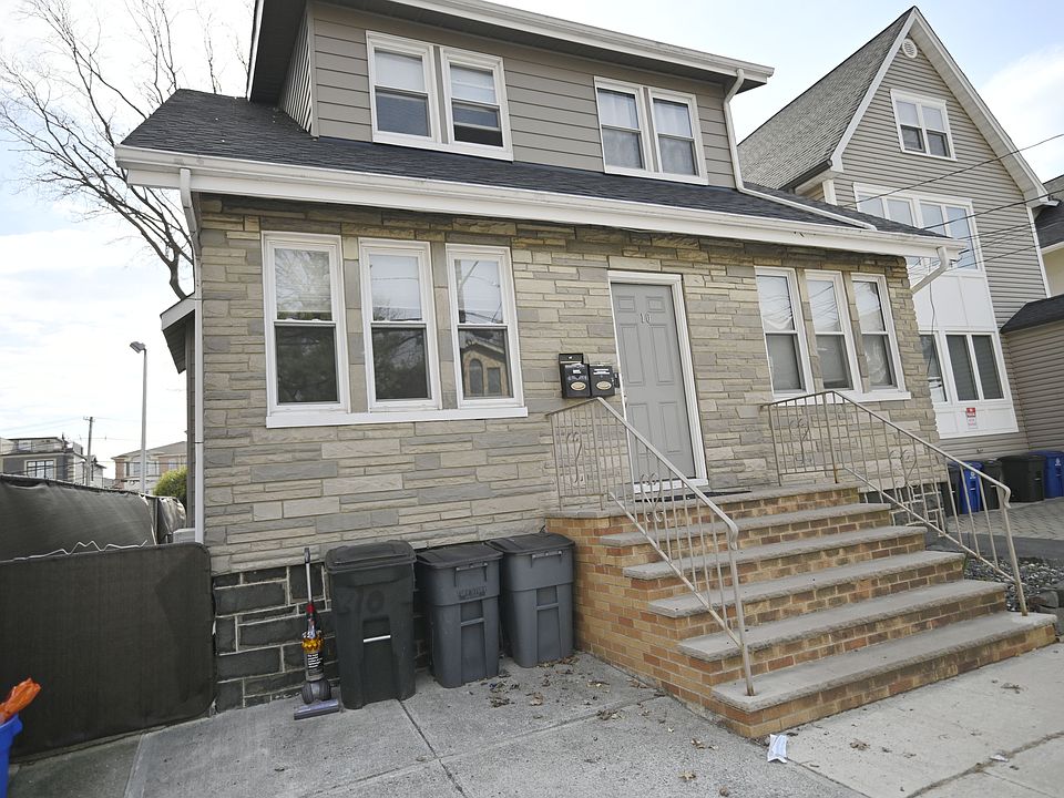 1st image of 210 Warren Ave #A