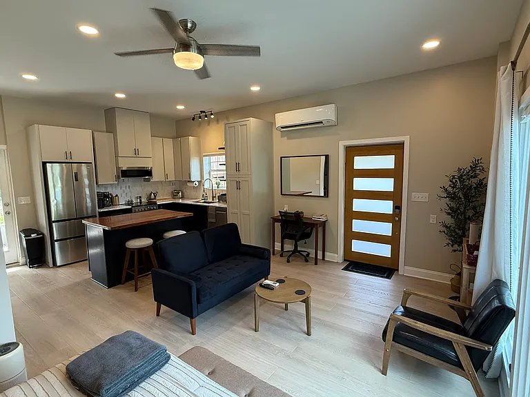 1700 Van Buren Ave #1 — Photo 3