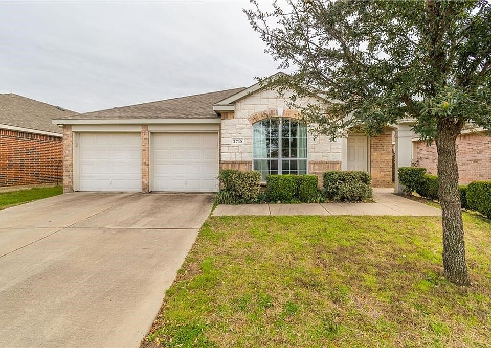 1st image of 2715 Triple Crown Ln