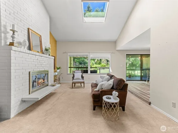 909 30th Street NW #2C, Gig Harbor, WA 98335