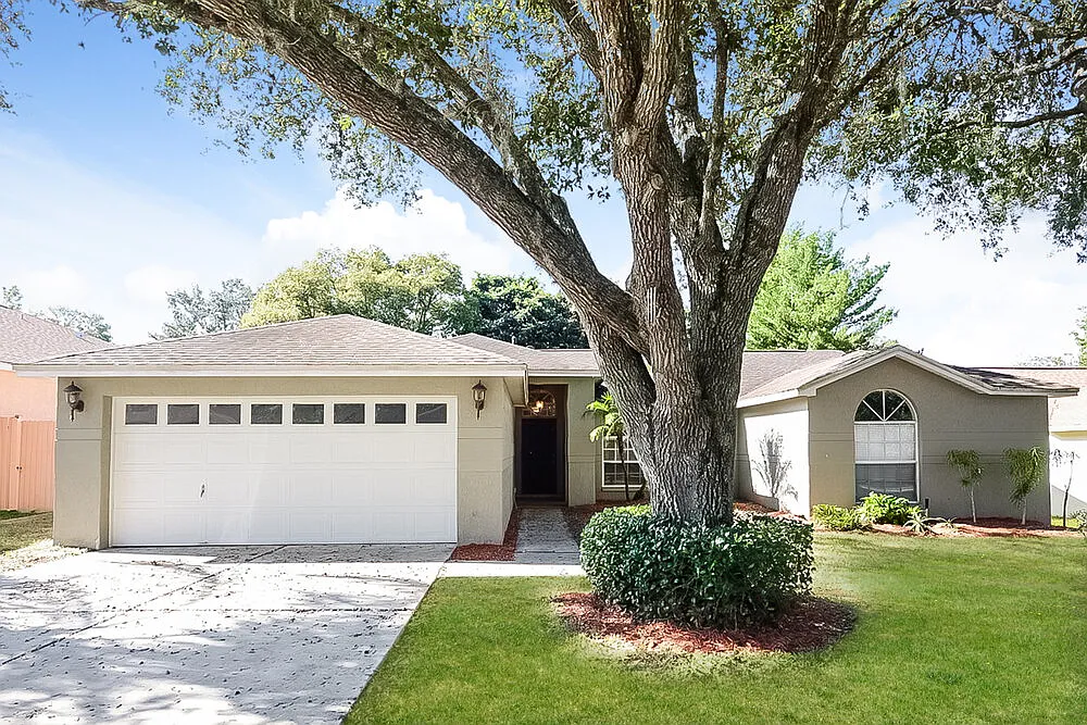 3 bed, 2.0 bath, 1952 sqft, $4,080 — Photo 1