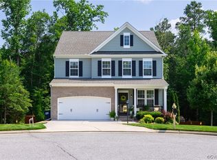 4001 Hiddenwell Ln, Chester, VA 23831