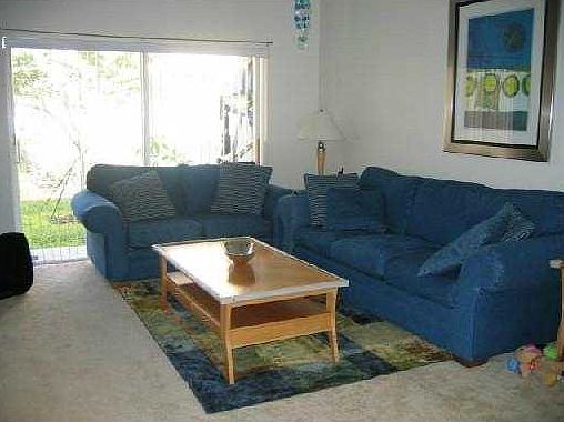 5th image of 8819 S Isles Cir
