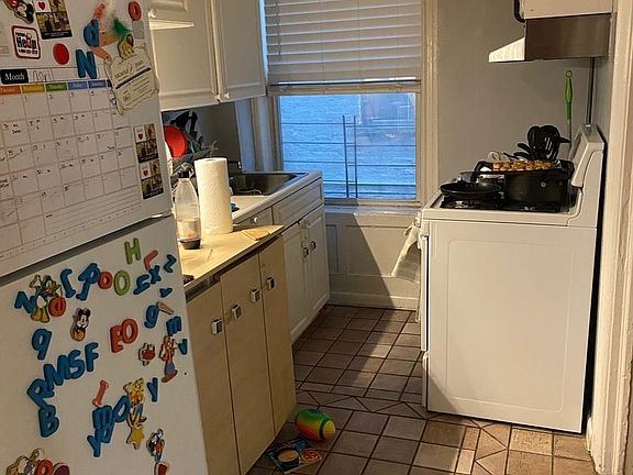 2nd image of 24-26 43rd St #2