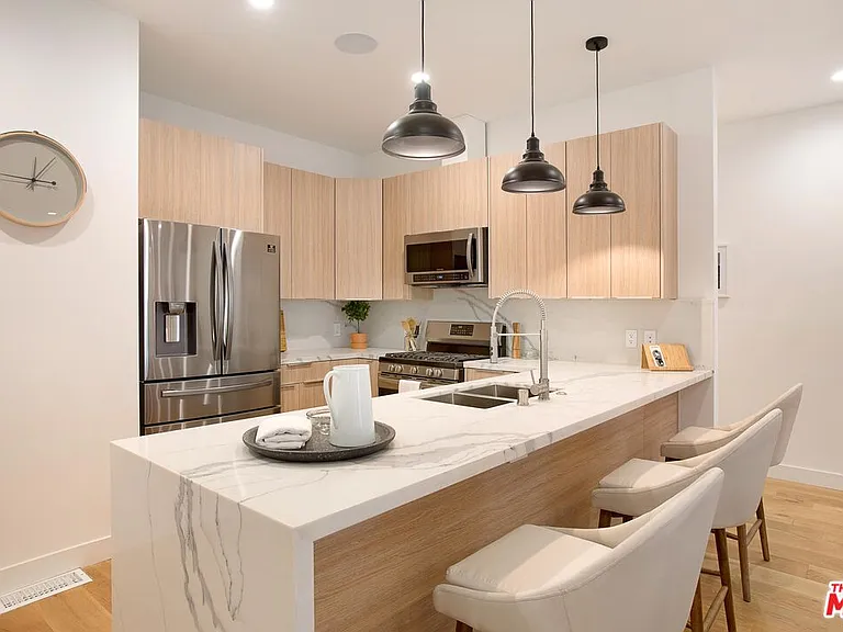 418 N Stanley Ave #420 — Photo 21
