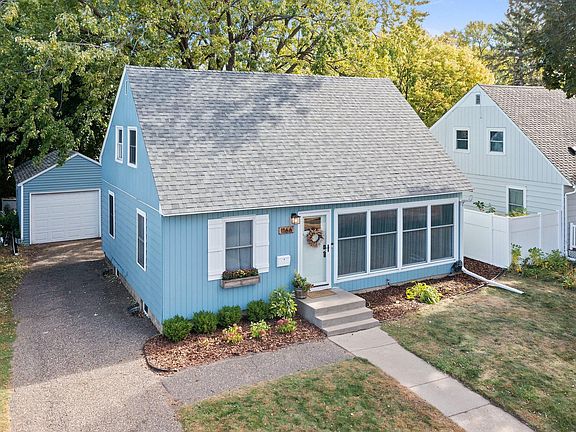 2nd image of 1166 Macarthur Ave