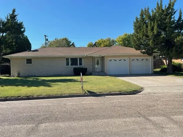 2003 N Belmont Pl, Garden City, KS 67846