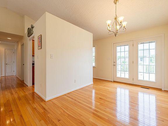 5th image of 4613 Whispering Willow Ln NW