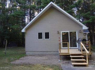 1481 E Gardner Ave, Newaygo, MI 49337