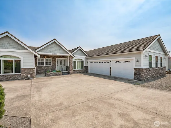 8118 Comox Road, Blaine, WA 98230