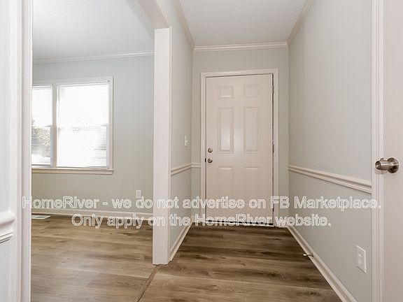 3rd image of 703 Woodlake Dr