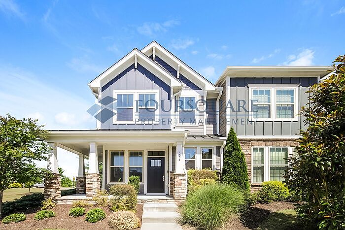 1st image of 284 Douglas Falls Dr