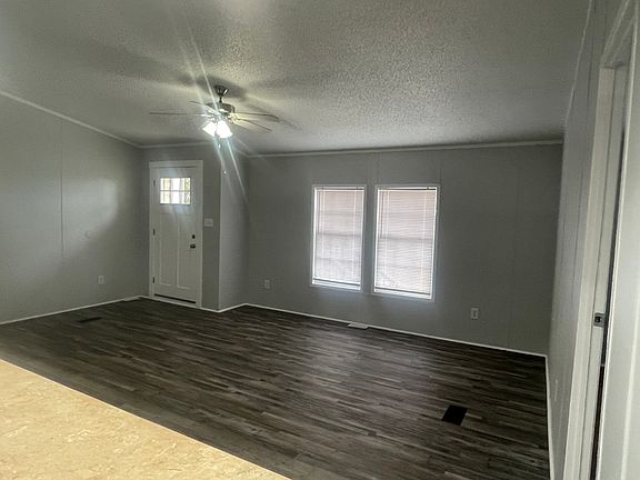 3rd image of 124 Boone Ave