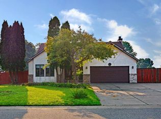 3597 Gershwin Ct N, Oakdale, MN 55128