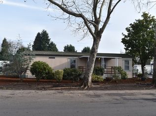 1400 Candlelight Dr SPACE 180, Eugene, OR