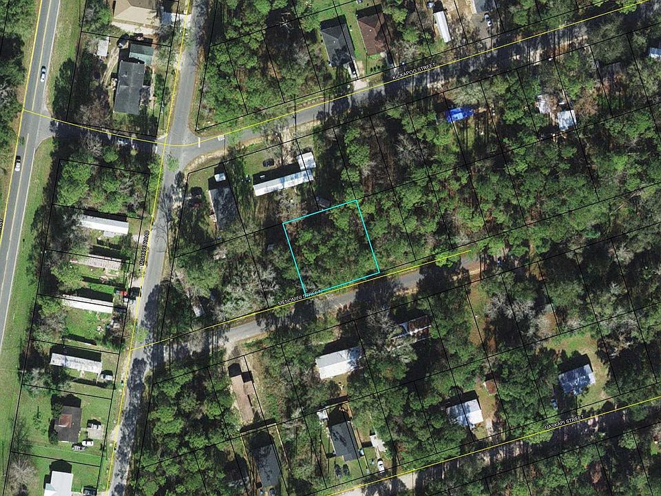 1st image of Menomini St