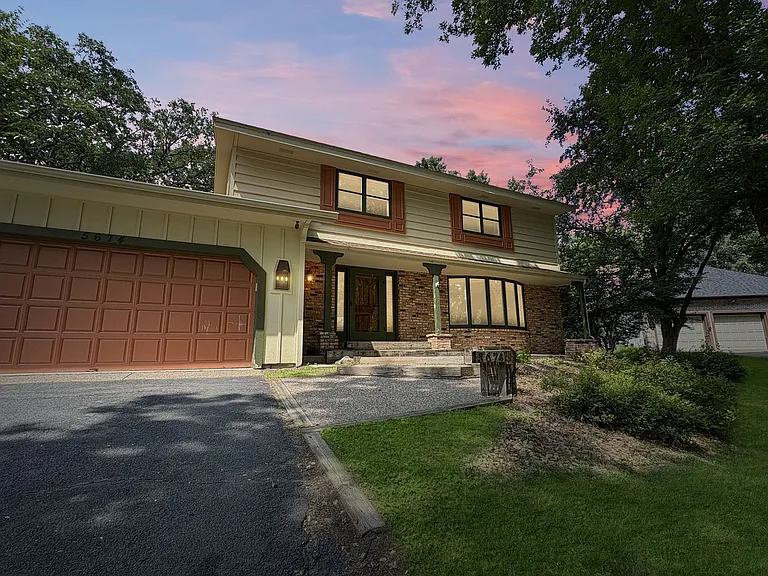 5674 Arthur St NE — Photo 1