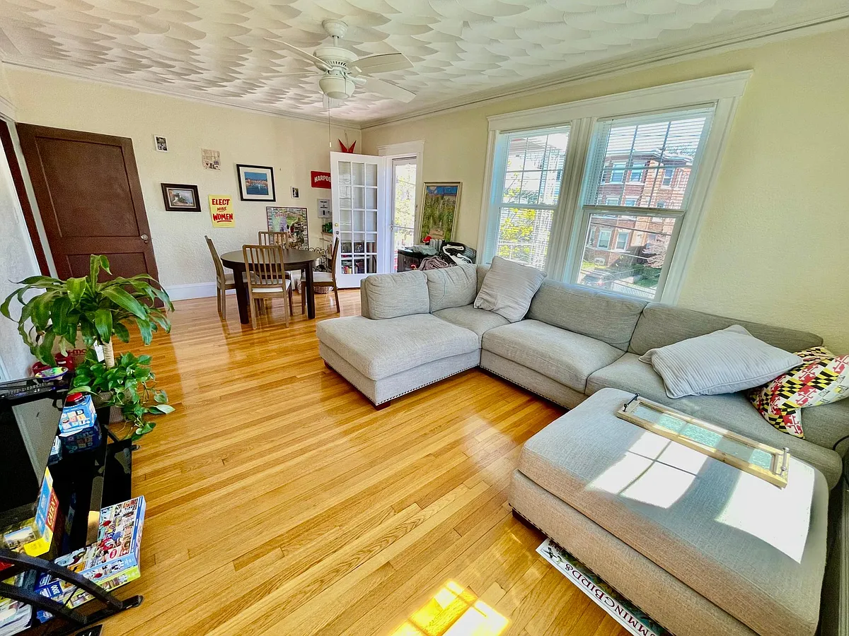 Building Photo - 66 Craigie St #2