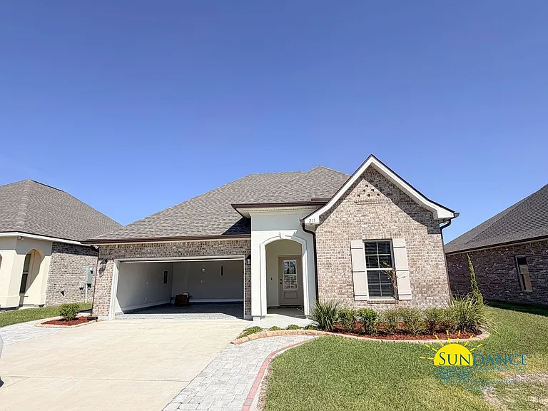 215 Hydrangea Blvd — Photo 36