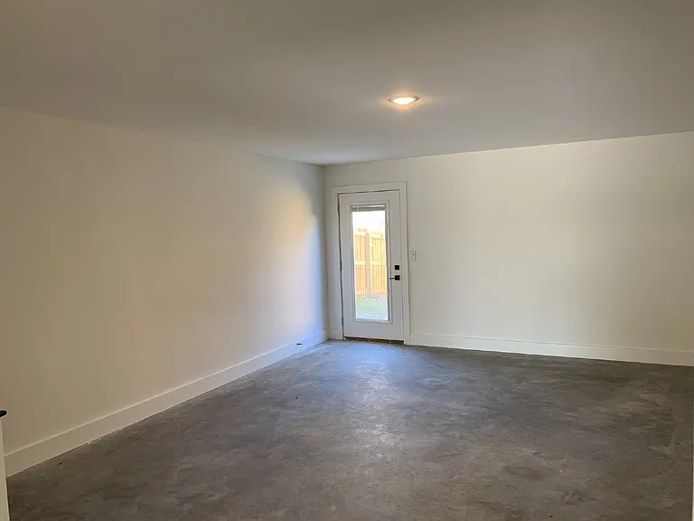 2634 SW Livingston Sq #1 — Photo 22