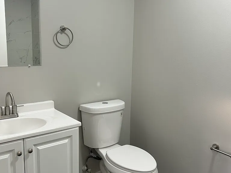 Austin Manor Apartments — Photo 28
