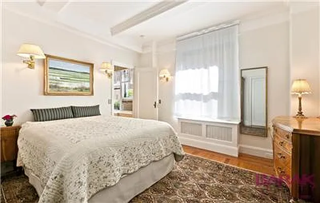 Sold by Barak Realty | media 3