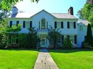 21 Lyman Cir, Shaker Heights, OH 44122