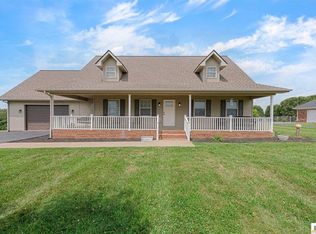 160 Whitney Woods Rd, Cave City, KY 42127