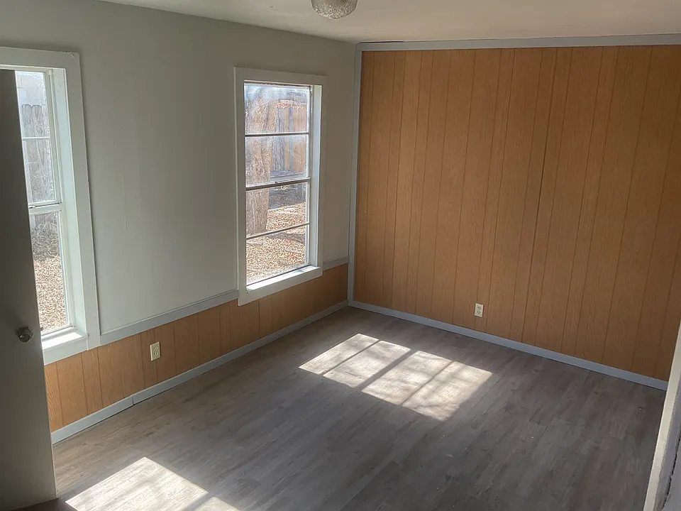 314 Baker Ave #2