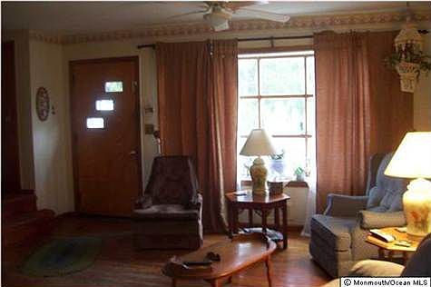 2nd image of 319 Monmouth Ave
