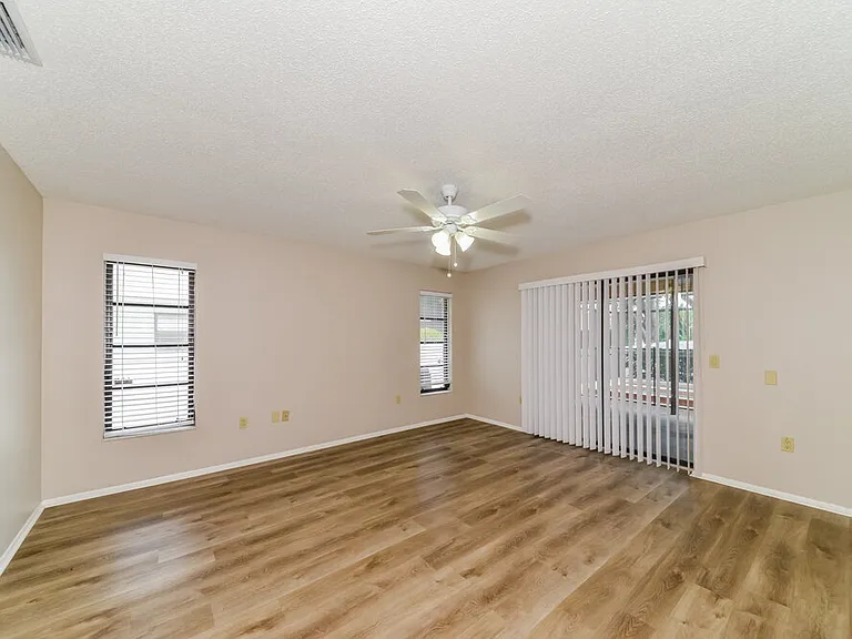 5453 Colonial Oaks Blvd — Photo 8